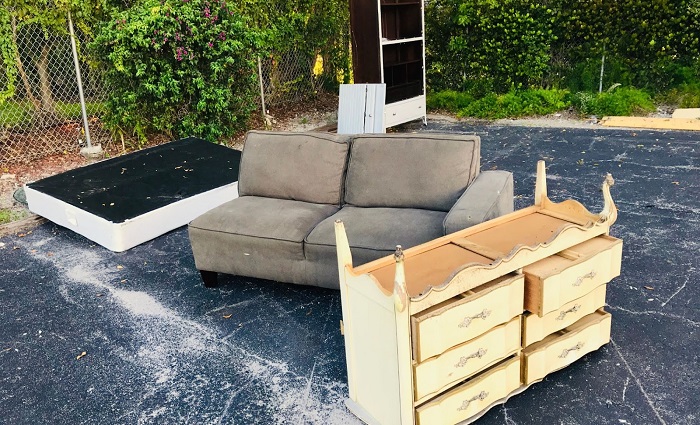 Old Furniture Removal In Jumera Lakes Towers